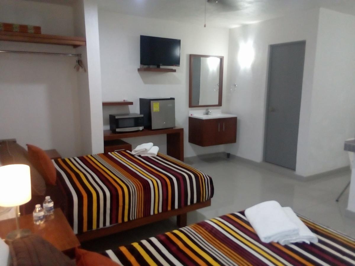 Suites Del Mar Ciudad del Carmen Esterno foto