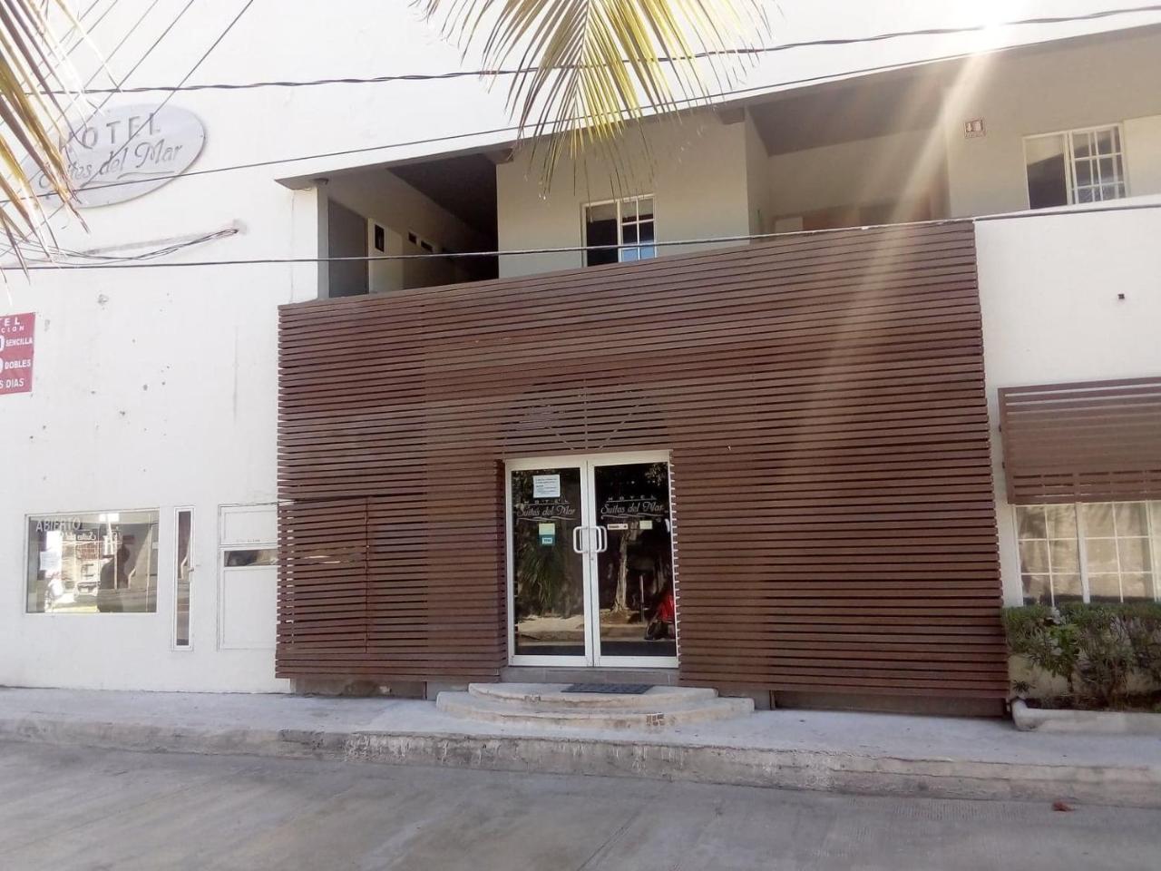 Suites Del Mar Ciudad del Carmen Esterno foto