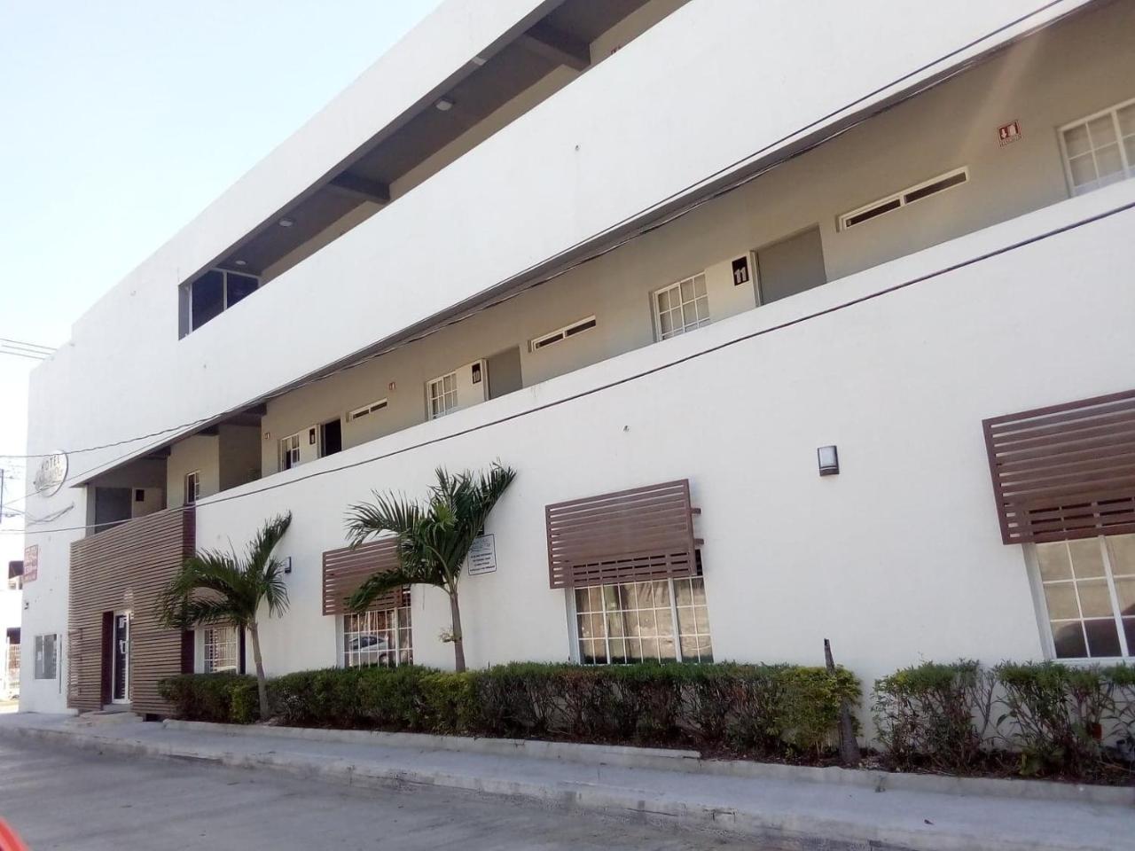 Suites Del Mar Ciudad del Carmen Esterno foto